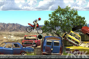 《疯狂特技单车》游戏画面5