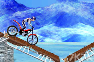 《冰山摩托》游戏画面2