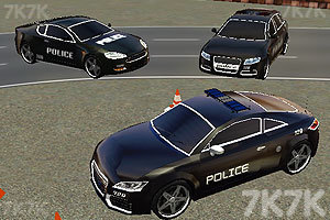 《驾驶警车停靠》游戏画面1