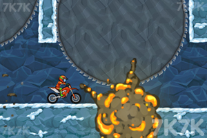 《摩托障碍挑战4》游戏画面3