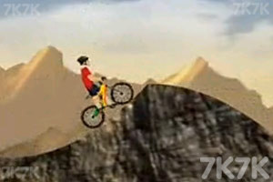 《山地自行车挑战赛》游戏画面4
