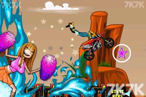 《超级特技摩托车无敌版》游戏画面4