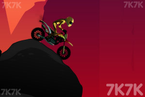 《火山摩托车特技赛》游戏画面2