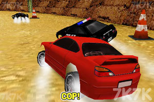 《3D超音速赛车》游戏画面2