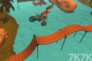 《極限摩托車挑戰》游戲畫面1