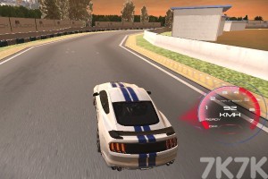 《街头竞速赛》游戏画面1