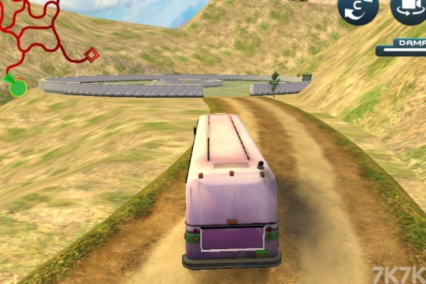 《客车越野模拟驾驶》游戏画面3
